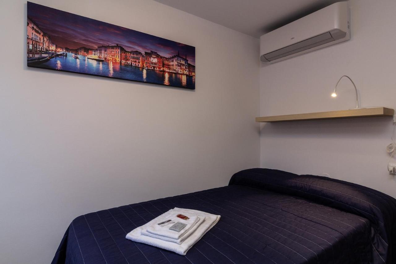 Veneziacentopercento Apartments & Rooms Exteriér fotografie