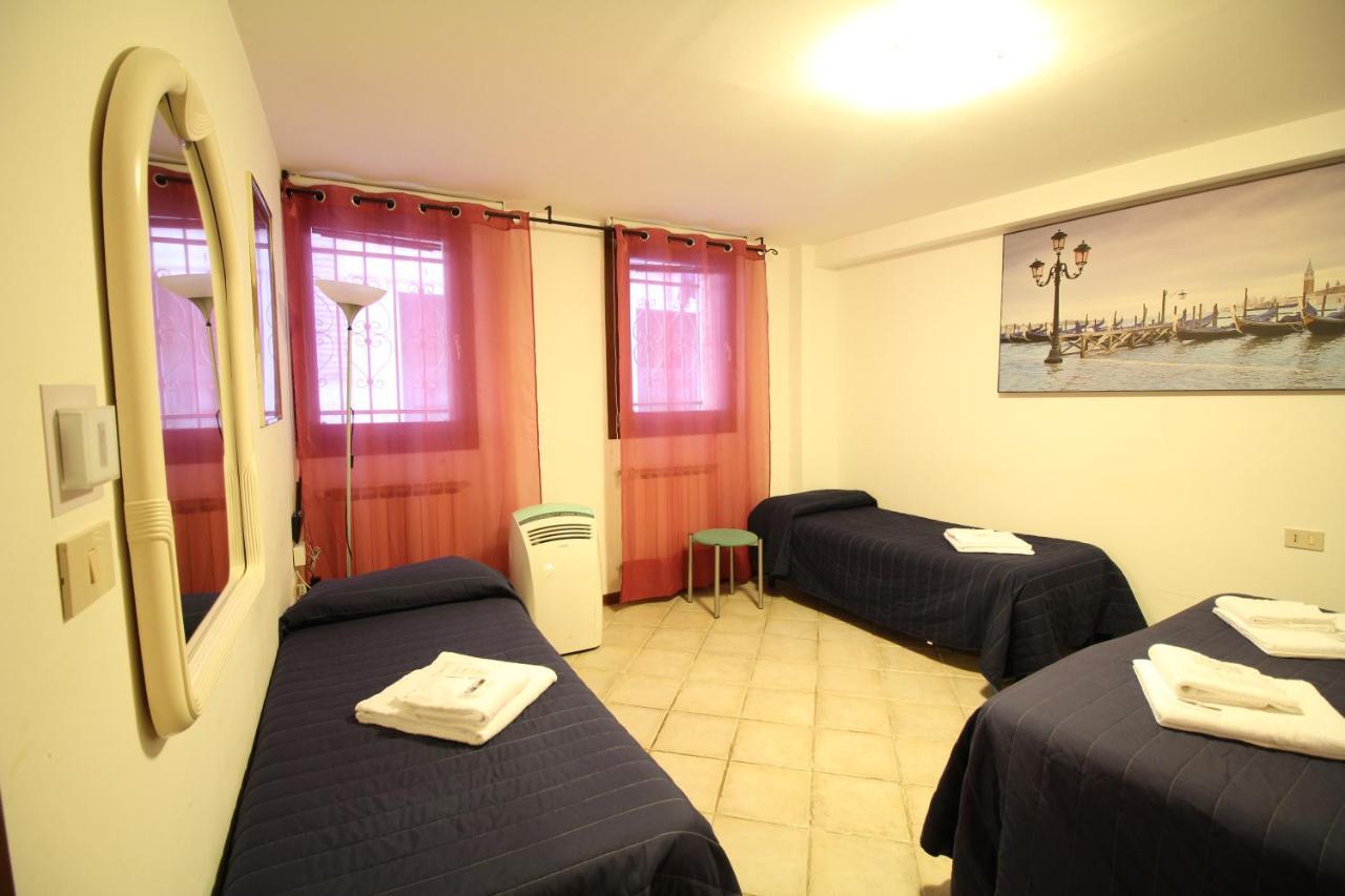 Veneziacentopercento Apartments & Rooms Exteriér fotografie